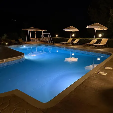 Semesteranläggning (resort) Summer Nights 2*