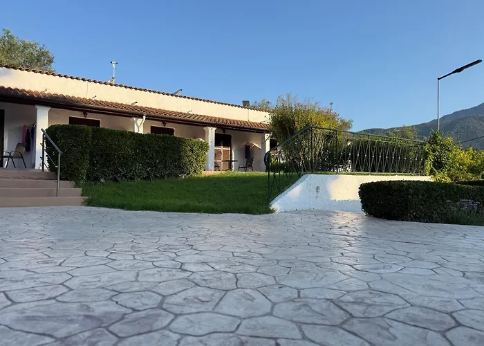 Summer Nights Θέρετρο 2*