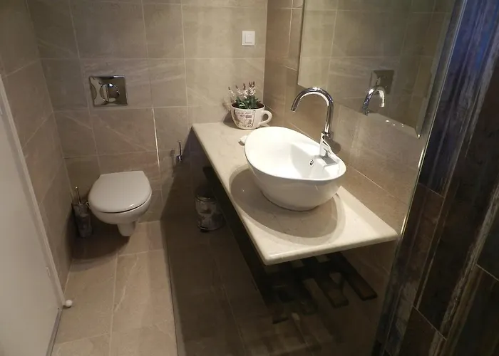 Summer Nights Θέρετρο 2*