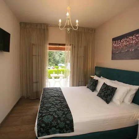 Summer Nights Ýpsos